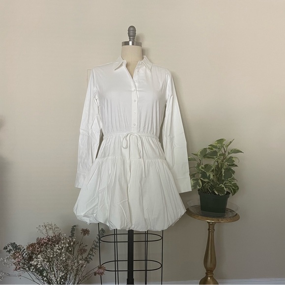 Reformation Moira Dress in white size 8 - Picture 6 of 11